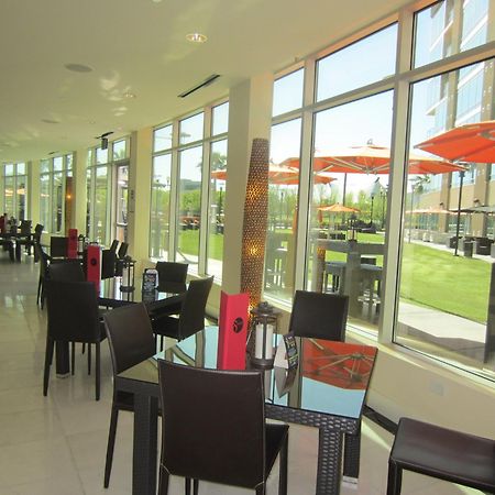 University Plaza Waterfront Hotel Stockton Exteriör bild